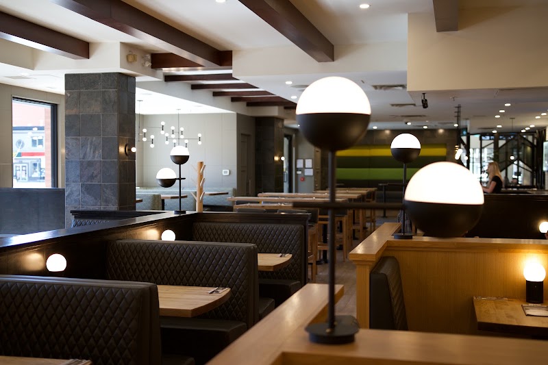 Moxies Calgary Downtown Restaurant