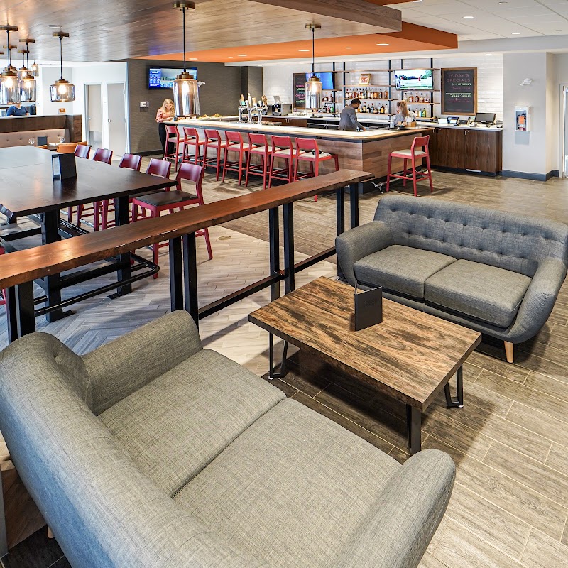 Evario Kitchen + Bar