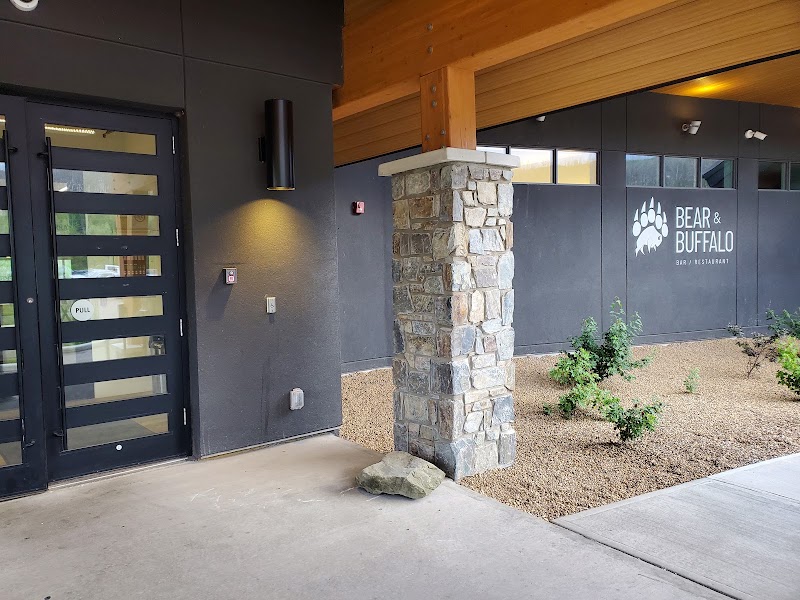 Bear & Buffalo Bar / Restaurant