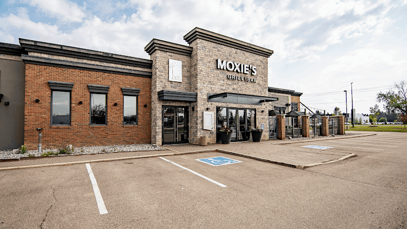 Moxies Red Deer Restaurant