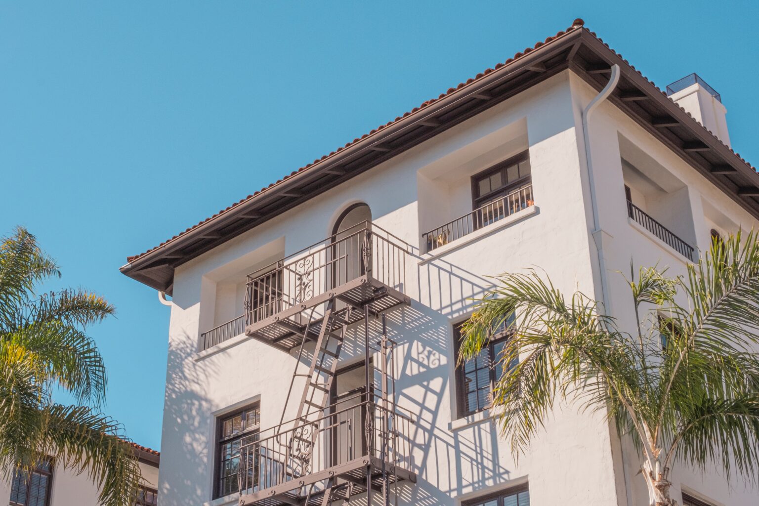 AMERICAN REAL ESTATE & LENDING, INC.