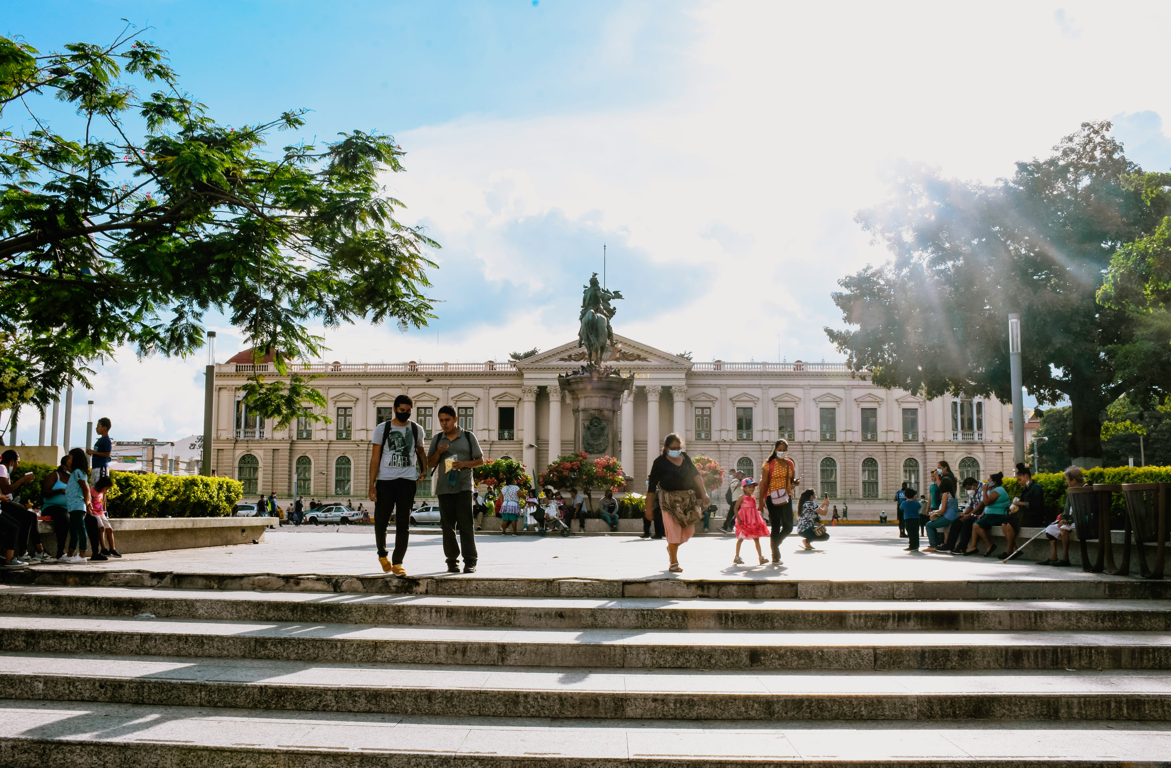 Salvadoran Community Header